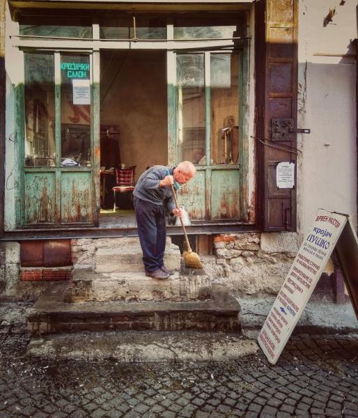 НПУ-Диплома-Бенита-Стојмирова-Битола-Кројач-Душко