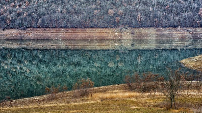 НФУ-Бронзен-медал-Зоран-Здравев-Штип-Mirror-on-the-Lake